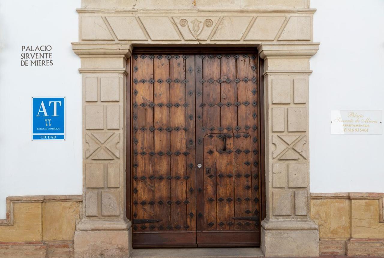 Palacio Sirvente Mieres - Parking Gratuito Andujar Luaran gambar