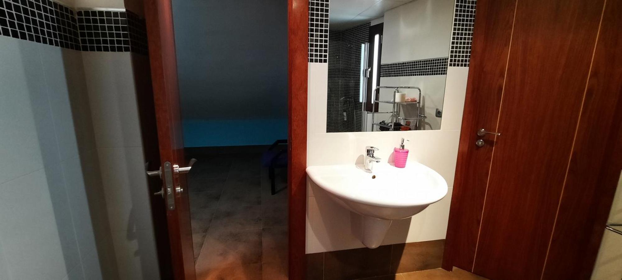 Palacio Sirvente Mieres - Parking Gratuito Andujar Bilik gambar